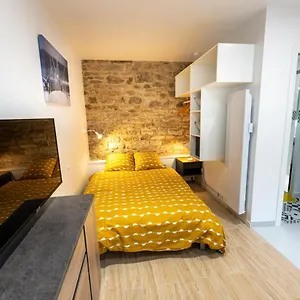 https://les-nids-de-saint-marc-centre-ville.inbrittany.com